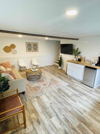 Ash & Oak Cottage