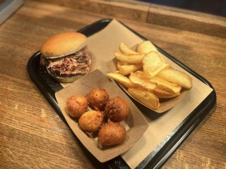 Double D's Southern BBQ