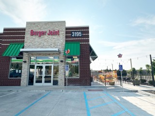 Indy's Burger Joint_Exterior