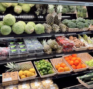 Roots Market + Eatery_Produce