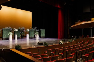 The stage at Hendricks Live! set for a ceremony (Sarah Elizabeth Photos, LLC).