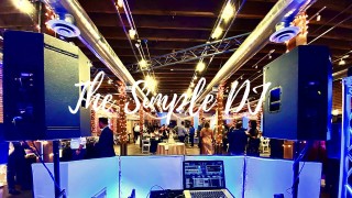 Simple DJ.