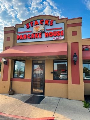 Stacks Pancake House And Grill - Plainfield