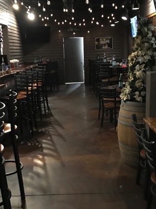 Nonna's by So Italian - Dining Area