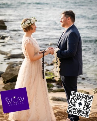 Happy couple on a WOW wedding.