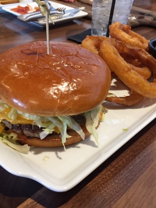 Bru Burger Food